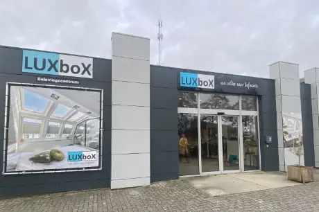 Een LUXboX bedrijfsauto voor het belevingscentrum in Kapelle